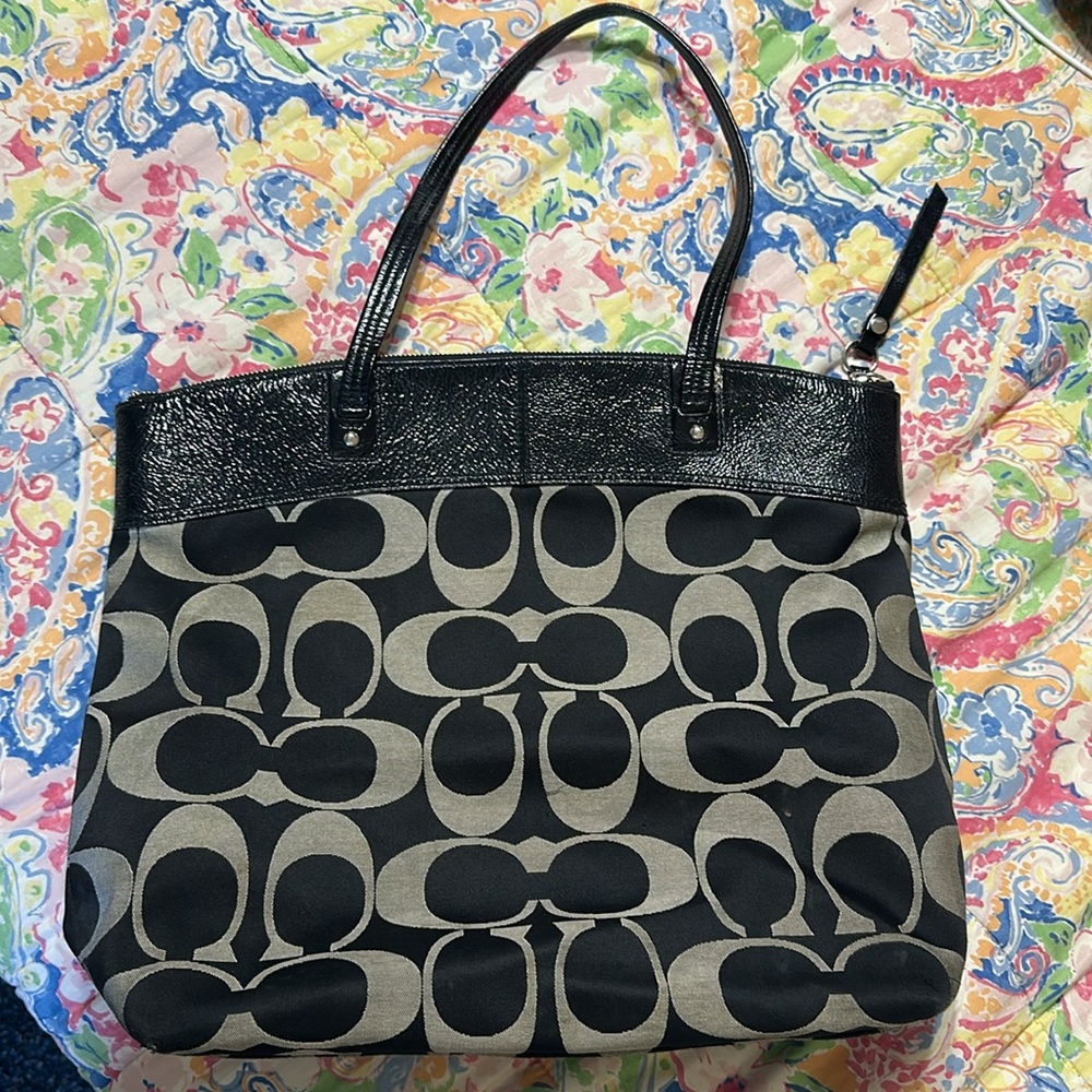 Coach Handbag - Picture 2 of 8